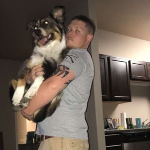 Meet your Posher, Derek